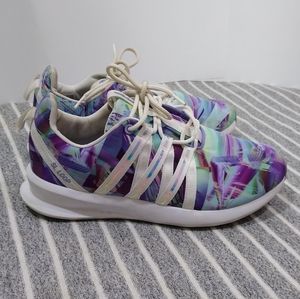 Adidas shoes size 10